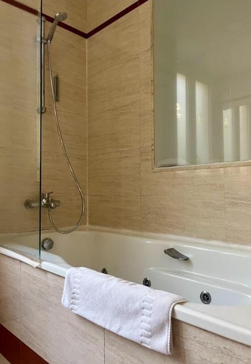Hotel Spa La Central - Adults Only 마카네트데카브레니스 외부 사진